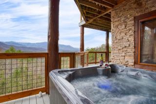 Luxury Cabin w Panoramic Views Firepit Game Room Pinnacle Chalet - Gatlinburg - 9