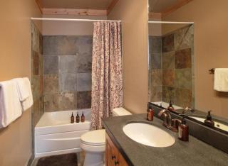 Palisades Lodge Suite 207 - Victor - 2