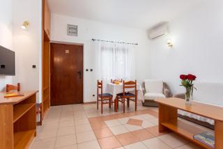 Sunset Apartments Mate - 1