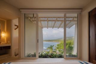 Sophia 8 - Your Oceanfront Penthouse Retreat - 4