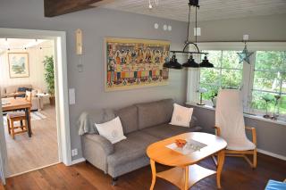 Guesthouse with Patio & BBQ, 10 Min to the Beach - 5