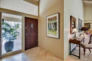 Elegant Lakeside Villa - Rancho Mirage - 9