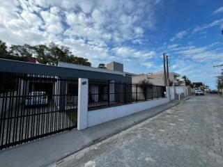 Casa Ubatuba, conforto e lazer a 200m do mar! - São Francisco do Sul - 0