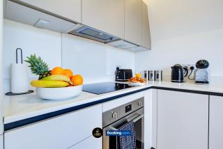 Stylish 2 Bedroom Flat By LS2G Short Lets & Serviced Accommodation Greater London With Balcony And Easy Central Access - Londra - 4