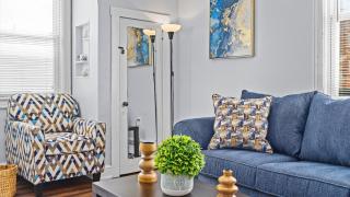 Cozy 1 BR Apt - 3 Blocks to Beach - Sleeps 6 - 8