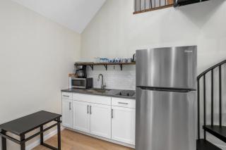 Riverview Loft - Saugatuck - 3