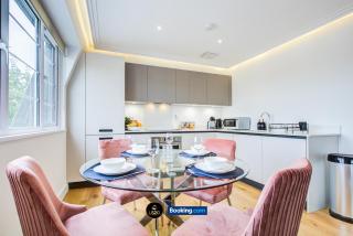2 Bedroom Apt By LS2G Short Lets & Serviced Accommodation Greater London With Private Balcony - Londra - 4