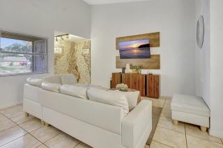 Coastal Charm Cozy Private Home in Cape Coral - Cape Coral - 8
