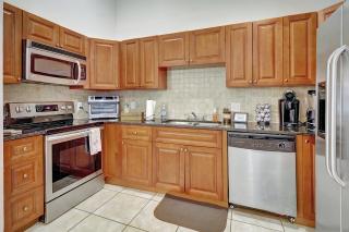 Coastal Charm Cozy Private Home in Cape Coral - Cape Coral - 2