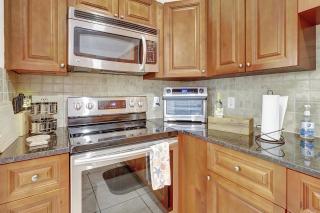 Coastal Charm Cozy Private Home in Cape Coral - 1