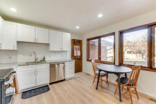2 Mi to CU Boulder Townhome with Private Deck! - 1