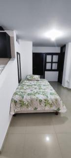 Ubicación estrategica, acceso sin escaleras, sector residencial - Bucaramanga - 6