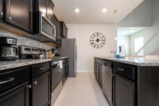 Spacious 7BR Near Disney World - Davenport - 1