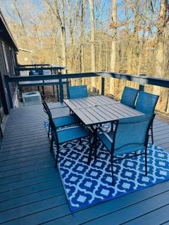 Chad's PickwickLake Retreat - 1