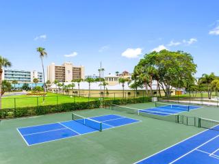 Bayshore Yacht & Tennis 806 - Clearwater Beach - 6