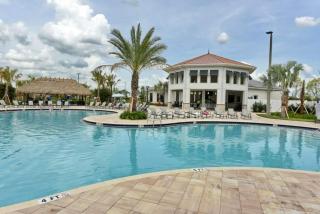 3120 BRAND NEW stunning apartment - 0