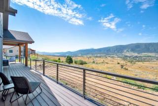 New Family Home in Eden w Hot Tub and Great Views - Eden - 8