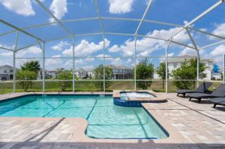 8912 Amazing Spacious Home - 0