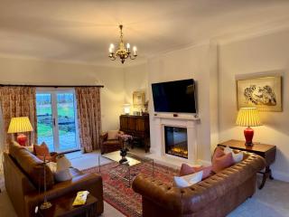 North Farm fits 1-6 people - Sawston - 3