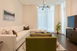 TOP Luxurious and Cozy 2BR with 5 mins to Bahrain Bay - 0