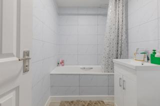 Riverside 2BD Flat Short Walk to the ExCel Centre - London - 5