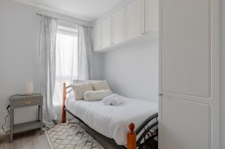 Riverside 2BD Flat Short Walk to the ExCel Centre - London - 1