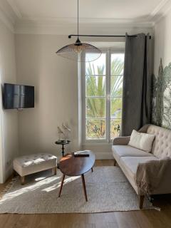 Superbe T2 climatisé au centre + parking - Cannes - 8