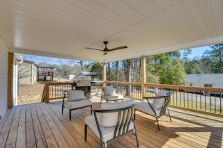 Deck, Grill and Dock Access Lake Keowee Retreat! - Seneca - 9