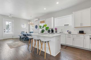 Modern Coastal Escape with Fire Pit & Pool Access - 2