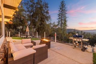 Hillside Sky Ranch Retreat 12 miles from Yosemite - Oakhurst - 0