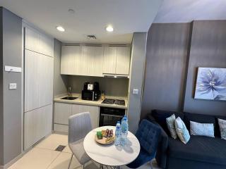 Elegant 1BHK Apartment in Business Bay - 3
