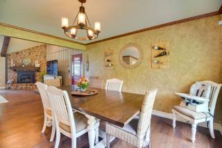 On-Site Lake Access Group Getaway in Afton - Afton - 3