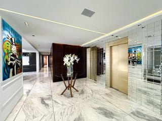 Luxurious 3-Bedroom Penthouse, Private Elevator, Breathtaking Views - 8