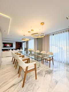 Luxurious 3-Bedroom Penthouse, Private Elevator, Breathtaking Views - 4