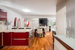 Beachfront apartment with wonderful large terrace - Makarska - 4