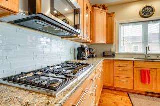 Spacious South Bend Home - Walk to Notre Dame! - South Bend - 3