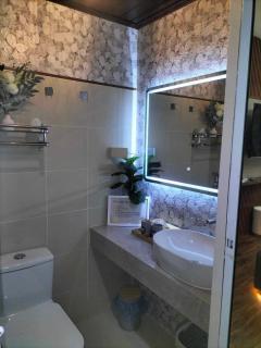 2 Double Beds with Balcony - Manila - 7