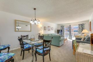 Central Cocoa Beach Condo with View, Steps to Beach! - Cocoa Beach - 8