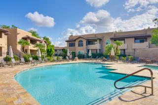 Walkable Scottsdale Gem with Pool Access - Scottsdale - 9
