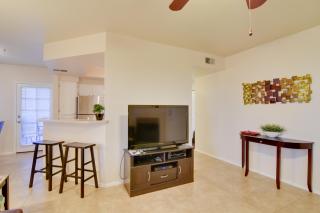 Walkable Scottsdale Gem with Pool Access - Scottsdale - 5