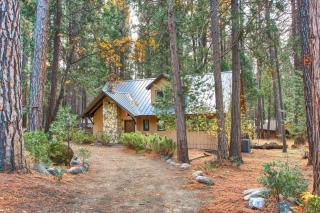 Spindler's Chalet - Wawona - 0