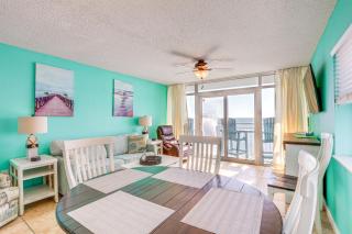 Walk to SkyWheel Oceanfront Myrtle Beach Condo! - Myrtle Beach - 0