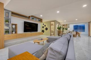 Opulent and Luxury 4 Bedroom - Sabaneta - 0