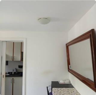 Quarto aconchegante - Niterói - 1