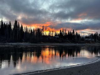 Stuart River Retreat - - 8