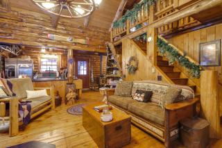Lake and Beach Access at Lake Luzerne Cabin! - Lake Luzerne - 7