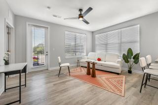 Bold 2447 I Corporate 2 Bedroom Suite - Saint Peters - 4