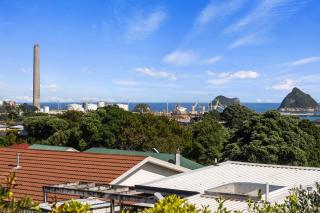 Seaside Weekender - New Plymouth Holiday Home - New Plymouth - 4