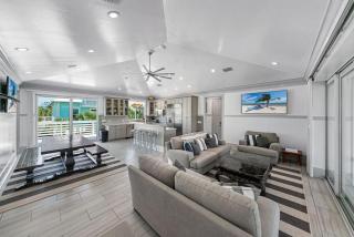 Come Together-consist of 2 Homes 4 Golf Carts 2 pools - Captiva - 8
