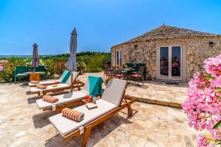 Seaside family friendly house with a swimming pool Mirca, Brac - 23797 - Supetar - 5